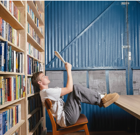 Reader in the Soud library